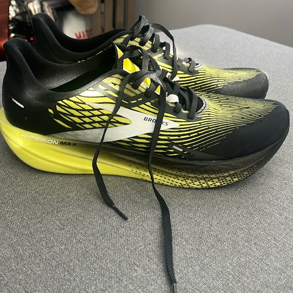 Brooks Hyperion Max